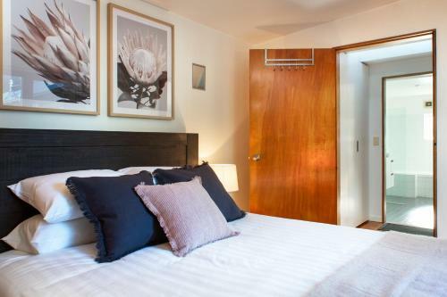 Apartamento Sunlit Two-bedroom Unit With Sprawling Bbq Deck