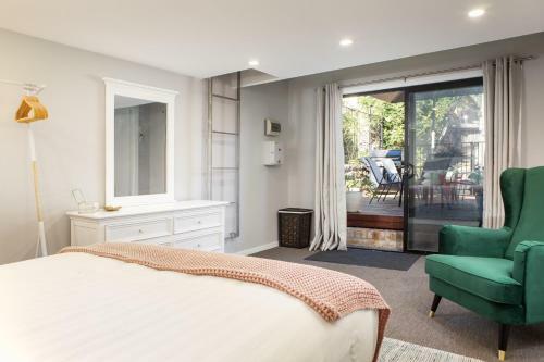 Apartamento Sunlit Two-bedroom Unit With Sprawling Bbq Deck