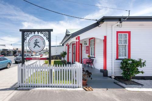 The Postmaster Inn Bed And Breakfast