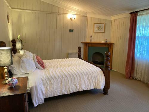 Bed & Breakfast Big Fella Wines & Accommodation