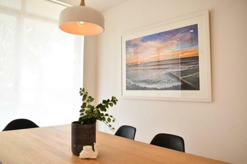 Light And Airy North Bondi Apartment