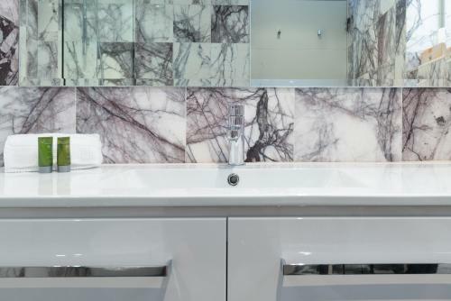 Chic East Sydney Pad