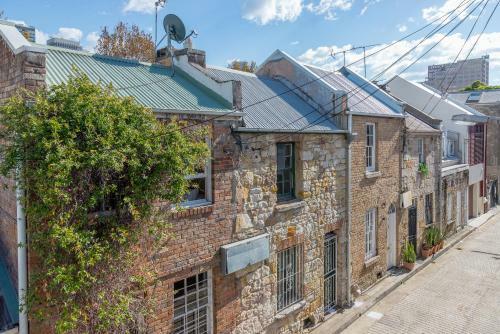 Chic East Sydney Pad