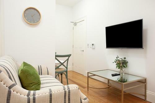 Apartamento Funky Inner West Studio With Patio, 20 Min From Cbd