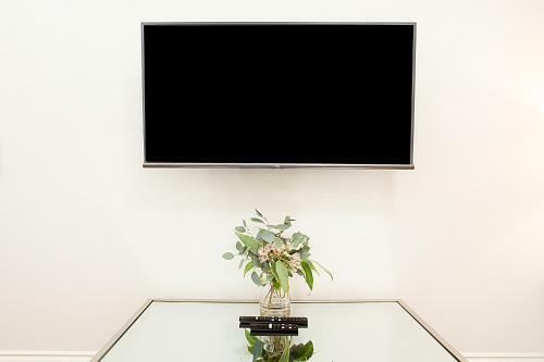 Apartamento Funky Inner West Studio With Patio, 20 Min From Cbd