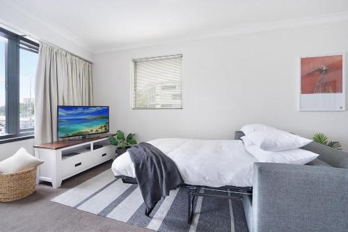 Apartamento King Size Studio With Water View, Walk To The City