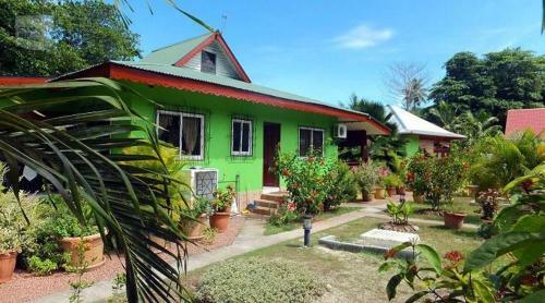 Hostal Benjamine's Holidays