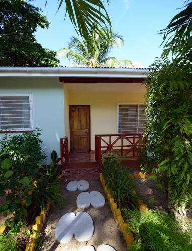 Le Relax Self Catering Apartment