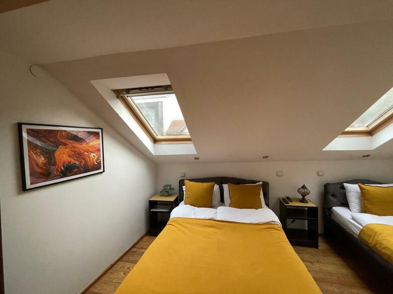 Hostal The Only One Suites