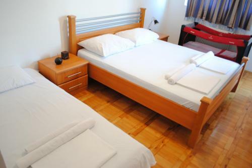 4 Rooms Apartments
