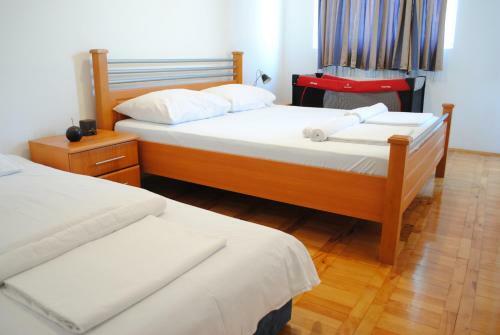 4 Rooms Apartments