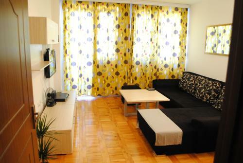 4 Rooms Apartments