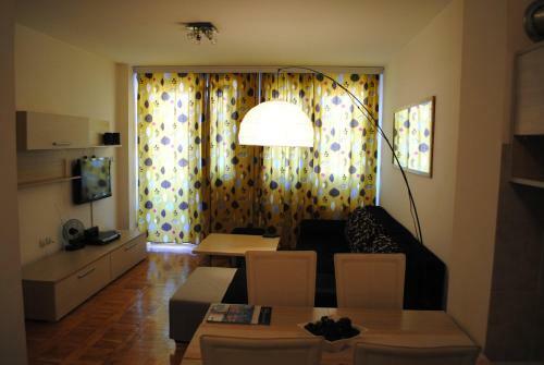 4 Rooms Apartments