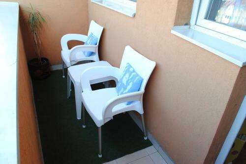 4 Rooms Apartments