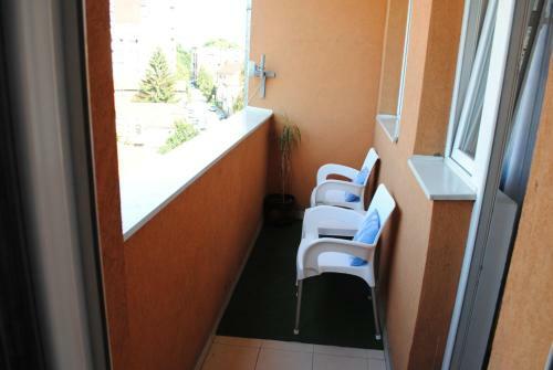 4 Rooms Apartments