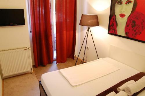 4 Rooms Apartments