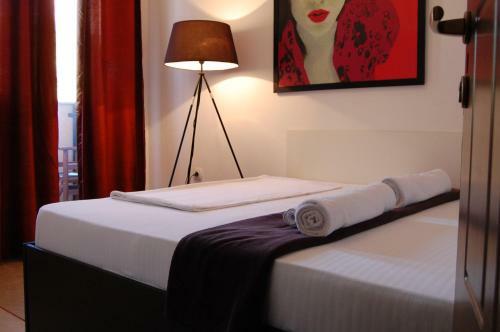 4 Rooms Apartments