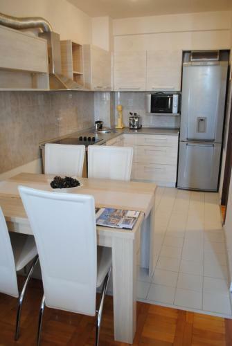 4 Rooms Apartments