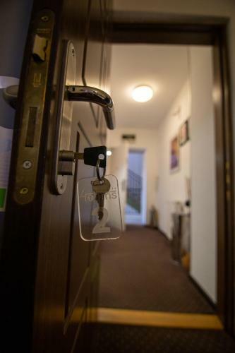 4 Rooms Apartments