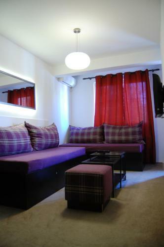 4 Rooms Apartments