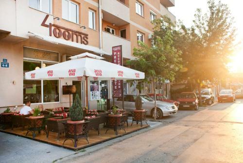 4 Rooms Apartments