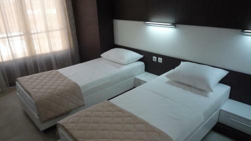 Hostal Apartments Good Night