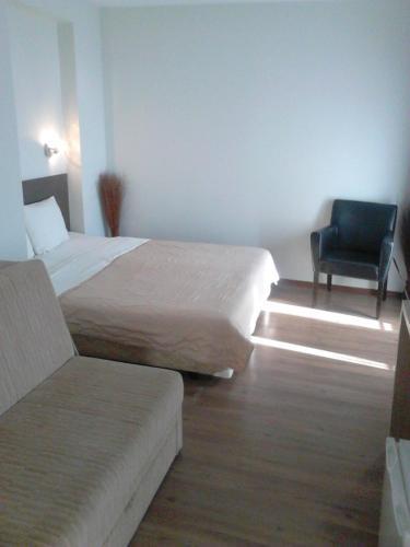 Hostal Guest Accommodation Konstantin 2008