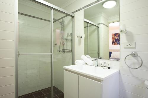 Spacious Family Apartment Close To Olympic Park