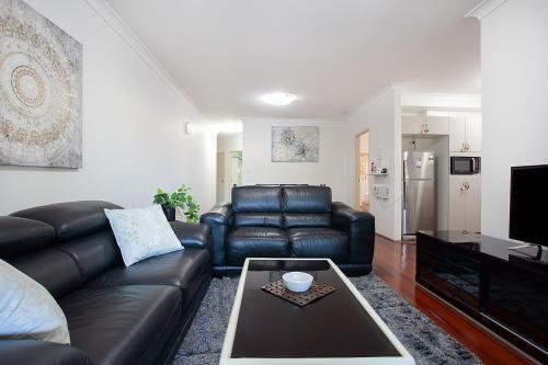 Spacious Family Apartment Close To Olympic Park