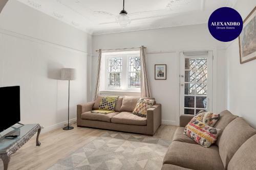 Renovated Brighton Beach Stay Home