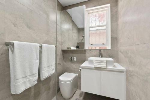 Luxury Escape, In Bellevue Hill Apartment
