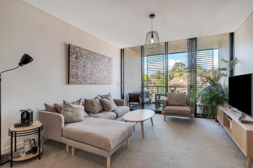Stylish Camperdown Apartment And Parking Inc