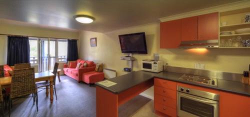 Very Nice 2-bedroom Apartment #4