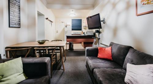 Very Nice 2-bedroom Apartment #5