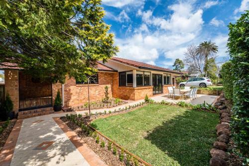 Hedge House - Luxury, Space, Style, Great Location