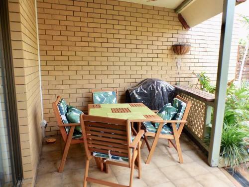 Harbour Court On The Bay