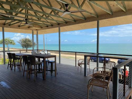 Apartamento Sublime Beachfront Queenslander On The Esplanade