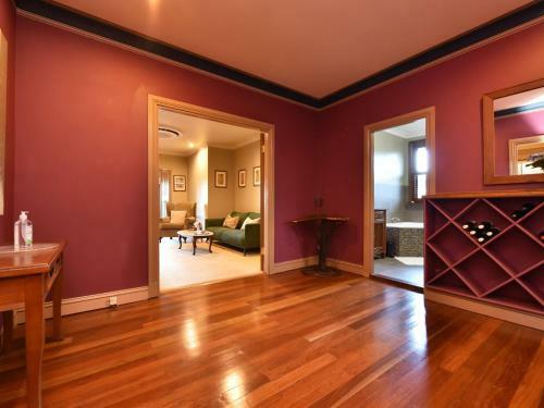 Wangi Waterfront Delight 4br Waterfront Reserve Home