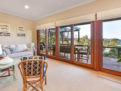 Wangi Waterfront Delight 4br Waterfront Reserve Home