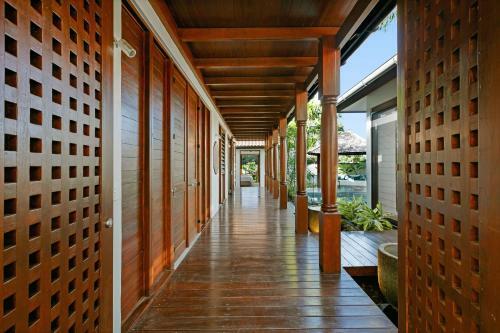 Esprit 2 Luxury Retreat