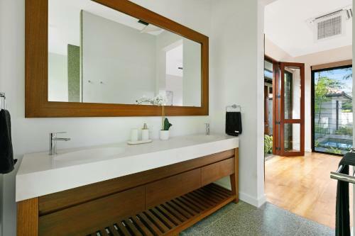 Esprit 2 Luxury Retreat