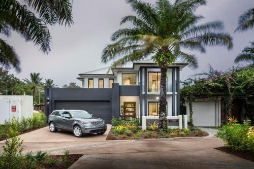 Windfall In Palm Cove