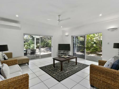 Seanna - Palm Cove