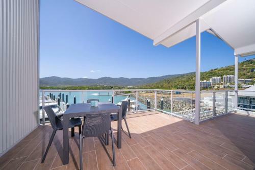 Hotel Harbour Cove
