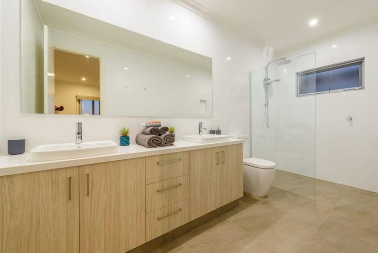 20 Madaffari Drive - Pool And Jetty
