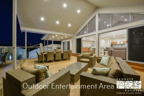 27 Kestrel Place - With Pool And Jetty