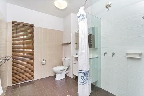 Sand Cay Apartments