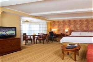 Holiday Inn Express Hotelsuites Boston Cambri