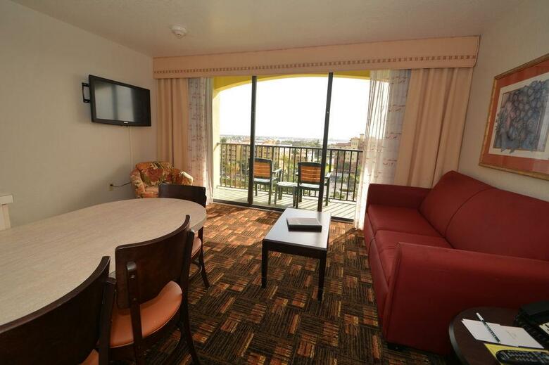 Hotel Sirata Beach Resort