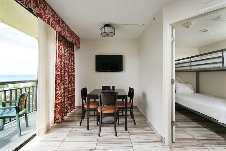 Hotel Sirata Beach Resort